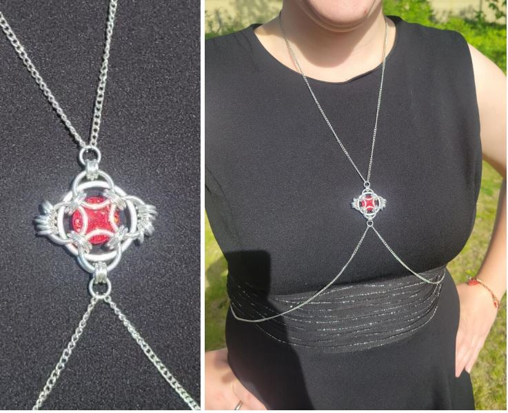 Her Majesty's Quilt Body Chain